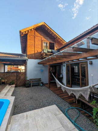 Imagem Casa com 2 Quartos à Venda, 170 m² em Floresta - Joinville