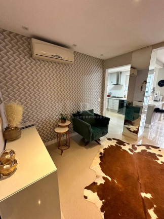 Imagem Apartamento com 3 Quartos à Venda, 120 m² em Centro - Balneário Camboriú Imagem Apartamento com 3 Quartos à Venda, 120 m² em Centro - Balneário Camboriú