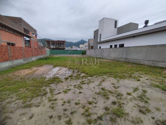 Terreno à Venda, 373 m² em Santa Regina - Camboriú