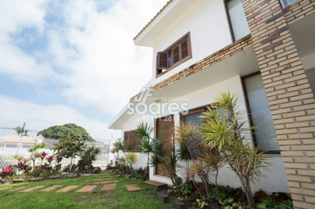 Imagem Sobrado com 5 Quartos à Venda, 390 m² em Laranjal - Pelotas Imagem Sobrado com 5 Quartos à Venda, 390 m² em Laranjal - Pelotas