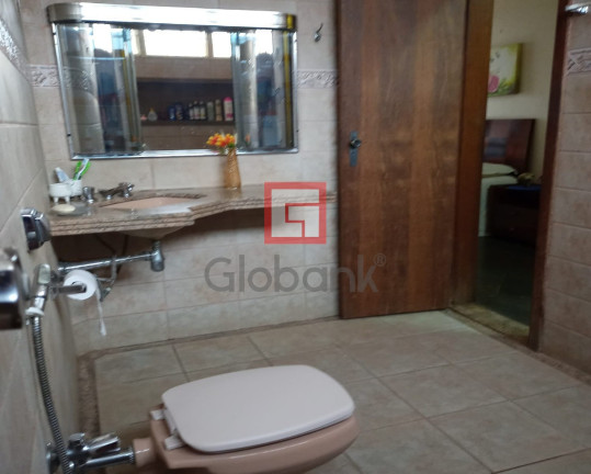 Imagem Sobrado com 3 Quartos à Venda, 360 m² em Vila Mauricéia - Montes Claros Imagem Sobrado com 3 Quartos à Venda, 360 m² em Vila Mauricéia - Montes Claros