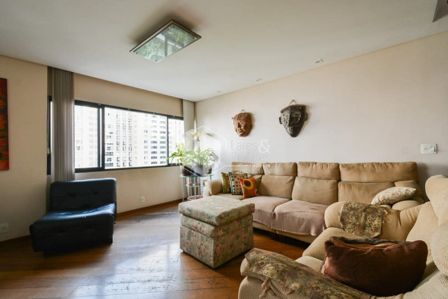 Apartamento com 3 Quartos à Venda, 230 m² em Morro Dos Ingleses - São Paulo
