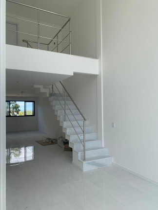 Imagem Casa com 3 Quartos à Venda, 200 m² em Nova Guarapari - Guarapari Imagem Casa com 3 Quartos à Venda, 200 m² em Nova Guarapari - Guarapari
