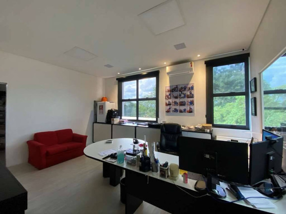 Imóvel Comercial à Venda, 1 m² em Jardim Lambreta - Cotia
