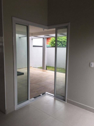 Imagem Casa com 3 Quartos à Venda, 148 m² em Piracangaguá - Taubaté