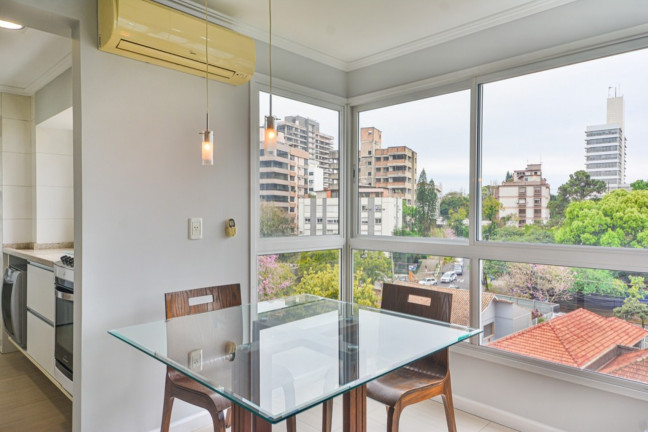 Imagem Imóvel com 1 Quarto à Venda, 51 m² em Petrópolis - Porto Alegre