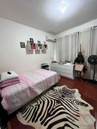 Imagem Sobrado com 3 Quartos à Venda,  em Saguaçu - Joinville