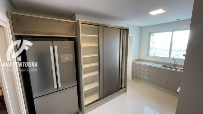 Imagem Apartamento com 4 Quartos à Venda, 180 m² em Centro - Balneário Camboriú Imagem Apartamento com 4 Quartos à Venda, 180 m² em Centro - Balneário Camboriú