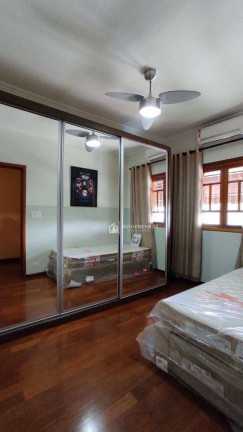 Imagem Sobrado com 5 Quartos à Venda, 375 m² em Vila Zezé - Jacareí