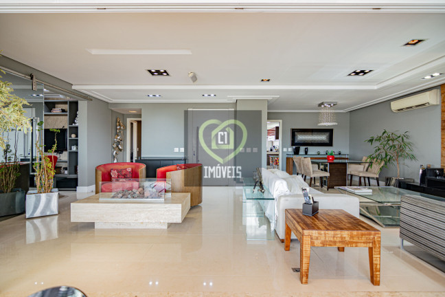 Apartamento com 4 Quartos à Venda, 206 m² em Vila Romana - São Paulo