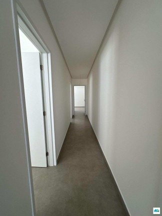 Imagem Casa com 3 Quartos à Venda, 200 m²
