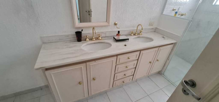 Imagem Casa com 5 Quartos à Venda, em Jardim Acapulco - Guarujá Imagem Casa com 5 Quartos à Venda, em Jardim Acapulco - Guarujá