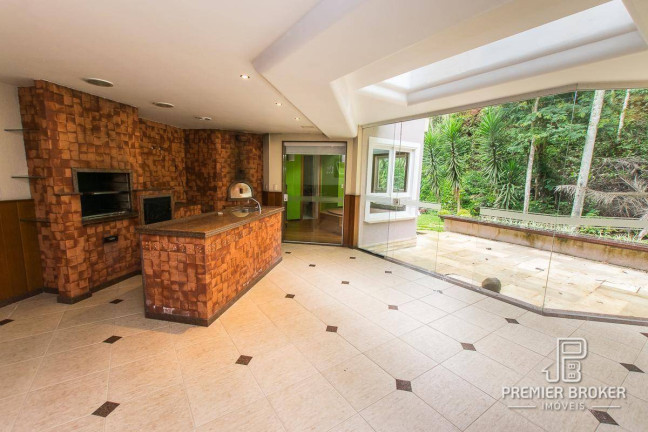 Imagem Casa com 5 Quartos à Venda, 532 m² em Quebra Frascos - Teresópolis Imagem Casa com 5 Quartos à Venda, 532 m² em Quebra Frascos - Teresópolis