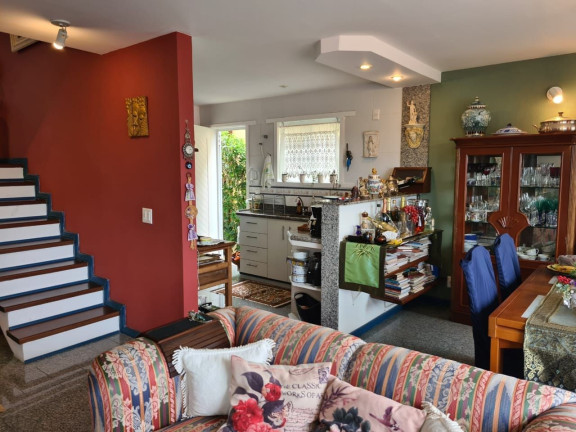 Imagem Casa com 3 Quartos à Venda, 182 m² em Albuquerque - Teresópolis Imagem Casa com 3 Quartos à Venda, 182 m² em Albuquerque - Teresópolis