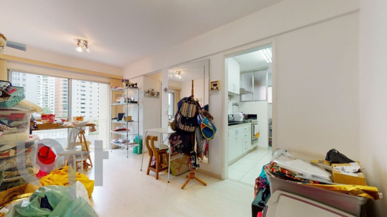 Apartamento com 1 Quarto à Venda,  em Moema - São Paulo