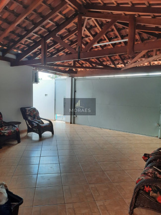 Imagem Casa com 3 Quartos à Venda, 190 m² em Jardim Cambuí - Botucatu