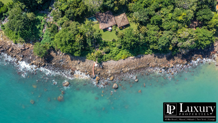 Imagem Casa de Condomínio com 4 Quartos à Venda,  em Centro - Ilhabela