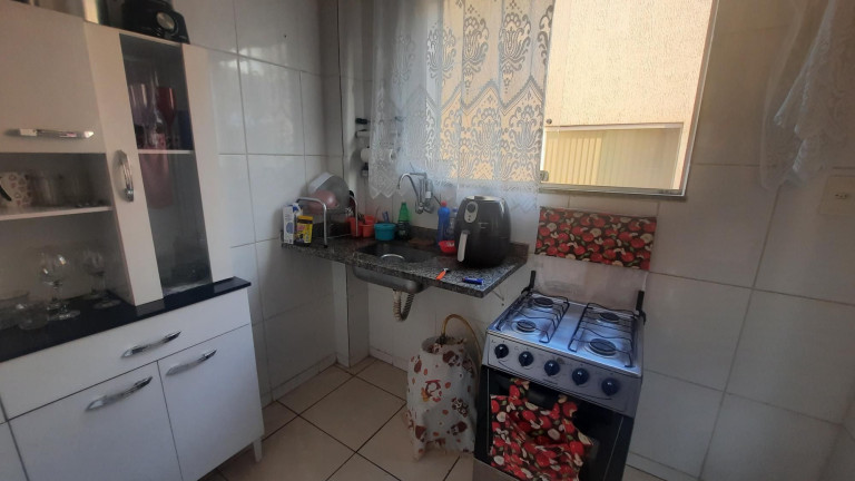 Imagem Apartamento com 2 Quartos à Venda, 47 m² em São Pedro - Ibirité