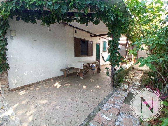 Imagem Casa com 2 Quartos à Venda, 106 m² em Jardim Das Palmeiras - Itanhaém