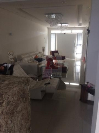 Imagem Casa com 4 Quartos à Venda, 300 m² em Medianeira - Porto Alegre