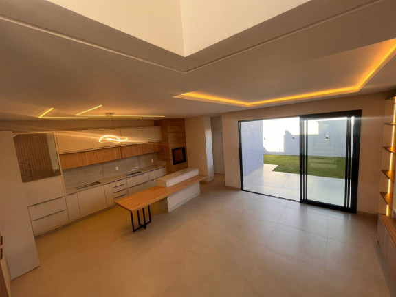 Imagem Sobrado com 3 Quartos à Venda, 153 m² em Pioneiros Catarinense - Cascavel
