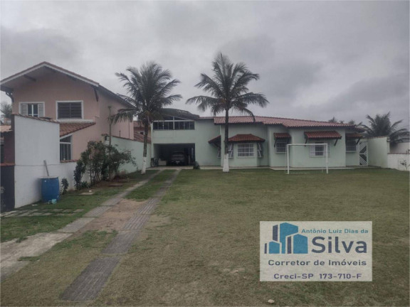 Imagem Casa com 5 Quartos à Venda, 600 m²
