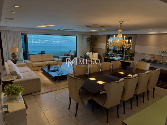 Apartamento com 3 Quartos à Venda, 247 m² em Santo Antônio - Recife