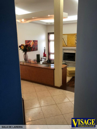 Imagem Casa com 3 Quartos à Venda, 375 m² em Bairro Do Coleginho - Jacareí Imagem Casa com 3 Quartos à Venda, 375 m² em Bairro Do Coleginho - Jacareí