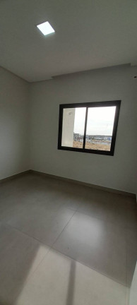 Imagem Sobrado com 3 Quartos à Venda, 130 m² em Recanto Tropical - Cascavel