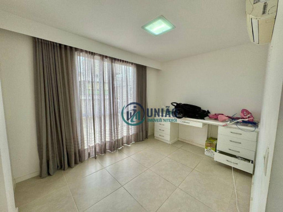 Imagem Cobertura com 4 Quartos à Venda, 217 m² em Santa Rosa - Niterói