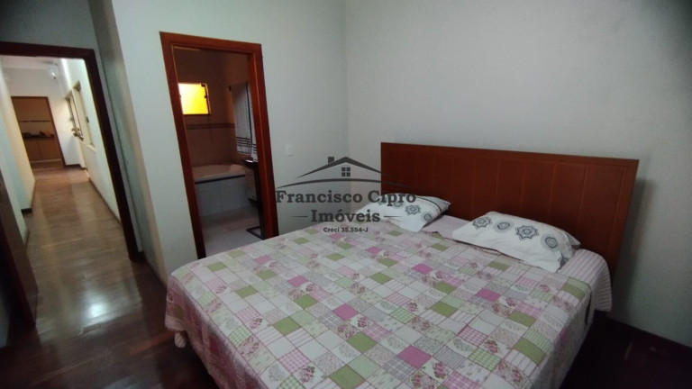Imagem Casa com 3 Quartos à Venda, 387 m² em Portal Das Colinas - Guaratinguetá