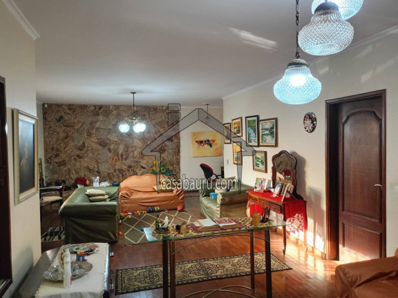 Imagem Casa com 3 Quartos à Venda, 720 m² em Jardim Olímpico - Bauru