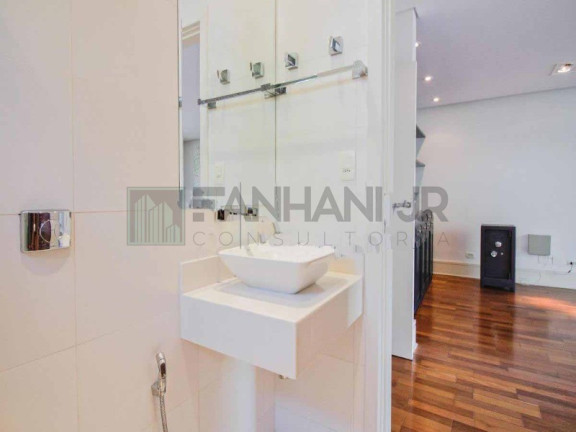 Imagem Casa com 3 Quartos à Venda, 334 m² em Jardim Europa - São Paulo Imagem Casa com 3 Quartos à Venda, 334 m² em Jardim Europa - São Paulo