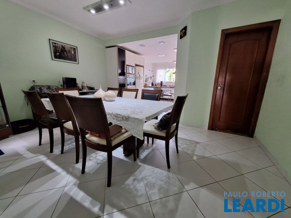 Imagem Sobrado com 3 Quartos à Venda, 288 m² em Vila Assunção - Santo André Imagem Sobrado com 3 Quartos à Venda, 288 m² em Vila Assunção - Santo André
