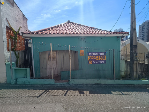 Imagem Casa com 3 Quartos à Venda, 124 m² em Agronômica - Florianópolis Imagem Casa com 3 Quartos à Venda, 124 m² em Agronômica - Florianópolis