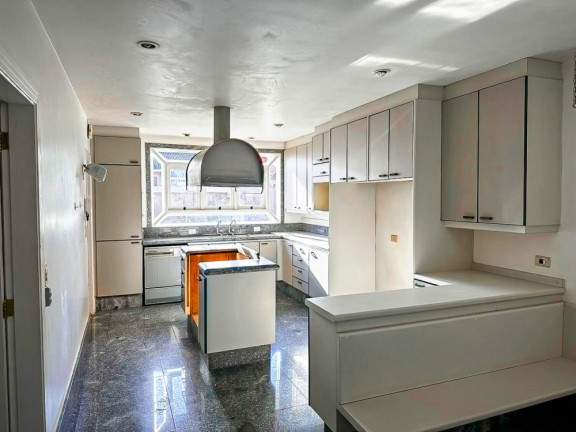 Imagem Casa com 4 Quartos à Venda, 1.024 m² em Vila Petrópolis - Atibaia Imagem Casa com 4 Quartos à Venda, 1.024 m² em Vila Petrópolis - Atibaia