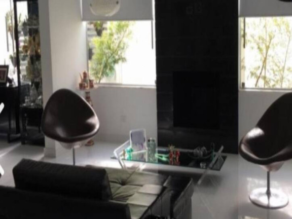 Imagem Casa com 4 Quartos à Venda, 616 m² em Alphaville - Barueri