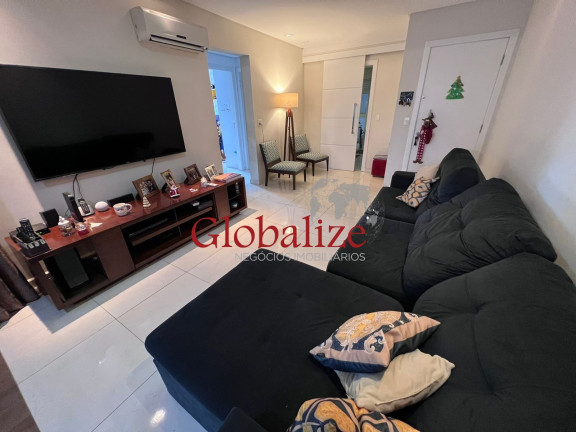 Imagem Imóvel com 3 Quartos à Venda, 209 m² em Gonzaga - Santos Imagem Imóvel com 3 Quartos à Venda, 209 m² em Gonzaga - Santos