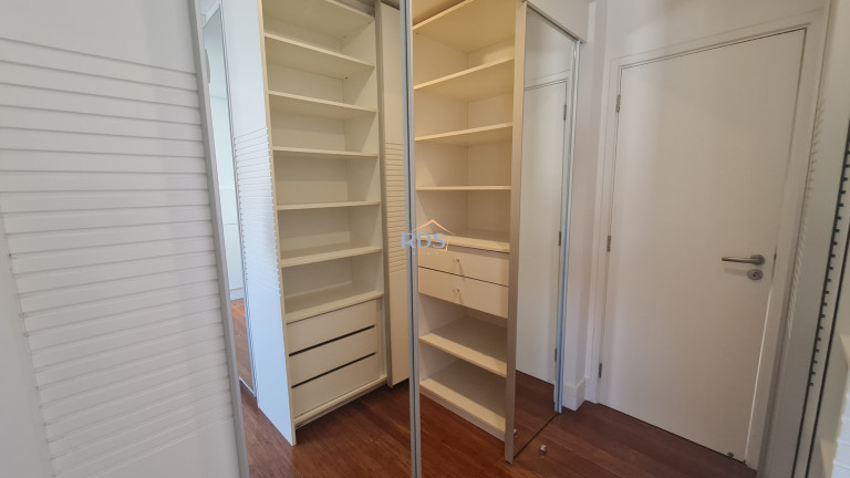 Imagem Apartamento com 3 Quartos à Venda, 137 m² em Vila Suzana - São Paulo