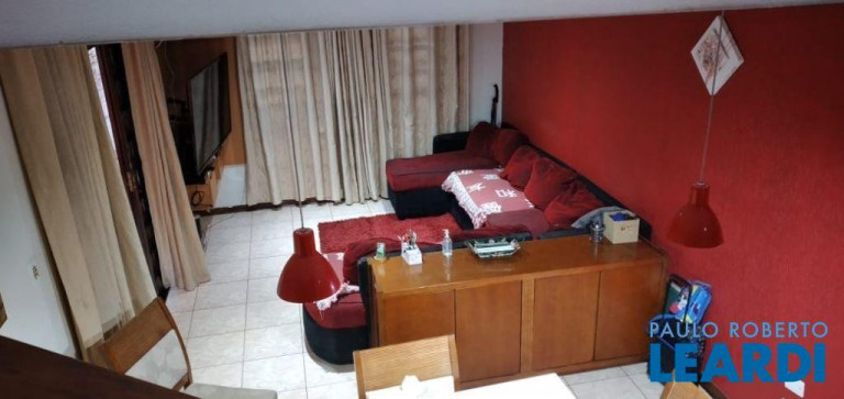 Imagem Sobrado com 3 Quartos à Venda, 220 m² em Parque Gerassi - Santo André