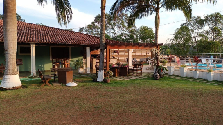 Imagem Chácara com 3 Quartos à Venda, 390 m² em Centro - Santa Branca Imagem Chácara com 3 Quartos à Venda, 390 m² em Centro - Santa Branca