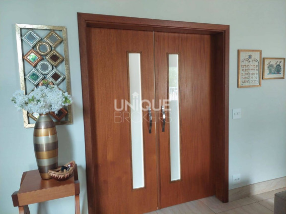Imagem Casa com 3 Quartos à Venda, 301 m² em Parque Nova Suíça - Valinhos Imagem Casa com 3 Quartos à Venda, 301 m² em Parque Nova Suíça - Valinhos