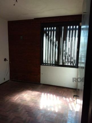 Imagem Casa com 3 Quartos à Venda, em Santa Tereza - Porto Alegre Imagem Casa com 3 Quartos à Venda, em Santa Tereza - Porto Alegre