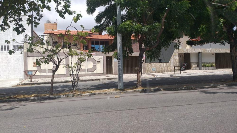 Imagem Casa com 4 Quartos à Venda, 464 m² em Engenheiro Luciano Cavalcante - Fortaleza