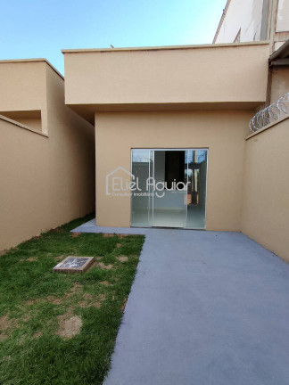 Imagem Casa com 2 Quartos à Venda, 75 m² em Residencial Antônio Carlos Pires - Goiânia Imagem Casa com 2 Quartos à Venda, 75 m² em Residencial Antônio Carlos Pires - Goiânia