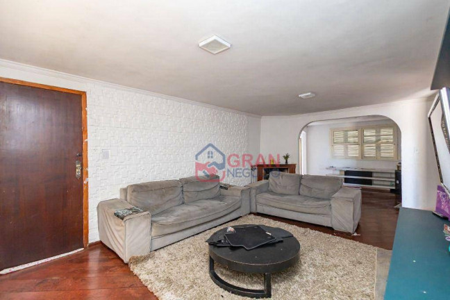 Imagem Casa com 4 Quartos para Alugar, 520 m² em Santa Felicidade - Curitiba Imagem Casa com 4 Quartos para Alugar, 520 m² em Santa Felicidade - Curitiba