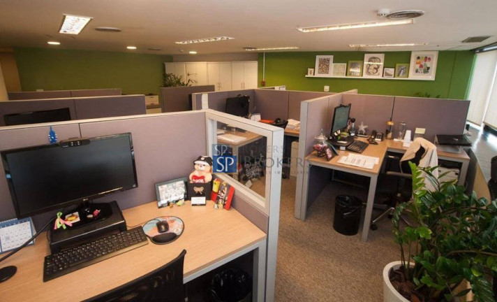 Imagem Sala Comercial à Venda ou Locação, 122 m² em Jardim Europa - São Paulo Imagem Sala Comercial à Venda ou Locação, 122 m² em Jardim Europa - São Paulo