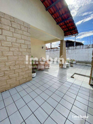 Imagem Casa com 3 Quartos à Venda, 280 m² em Parque Manibura - Fortaleza Imagem Casa com 3 Quartos à Venda, 280 m² em Parque Manibura - Fortaleza