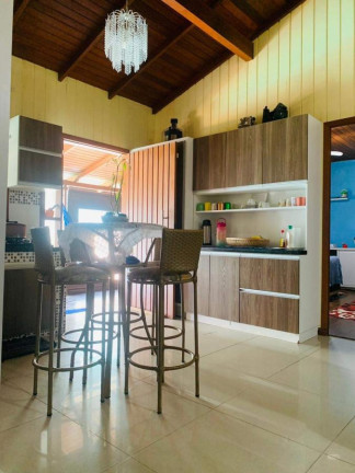 Imagem Casa com 3 Quartos à Venda, 225 m² em São João Do Rio Vermelho - Florianópolis Imagem Casa com 3 Quartos à Venda, 225 m² em São João Do Rio Vermelho - Florianópolis