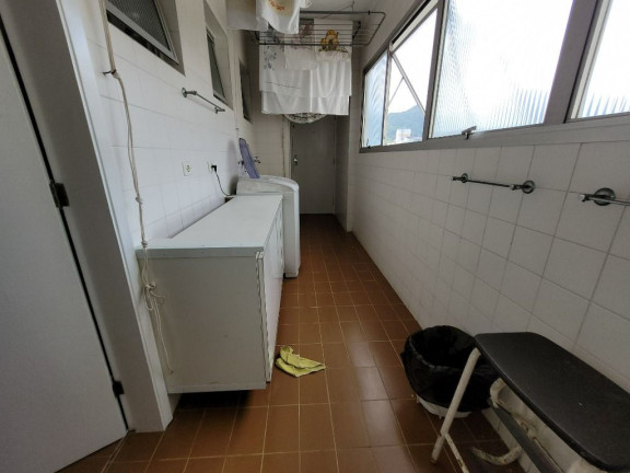 Imagem Apartamento com 4 Quartos à Venda, 180 m² em Pitangueiras - Guarujá